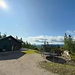 Modern With Ski-inout Near Birken Trails Rena
