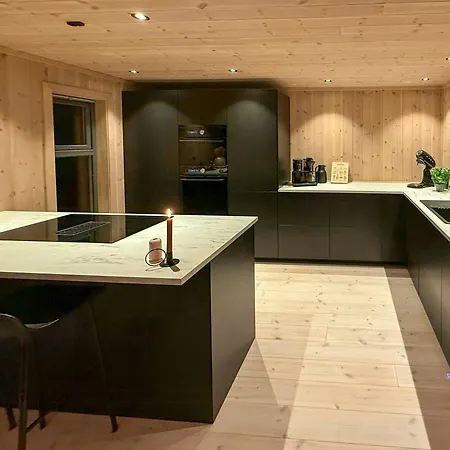 Modern With Ski-inout Near Birken Trails בית נופש *