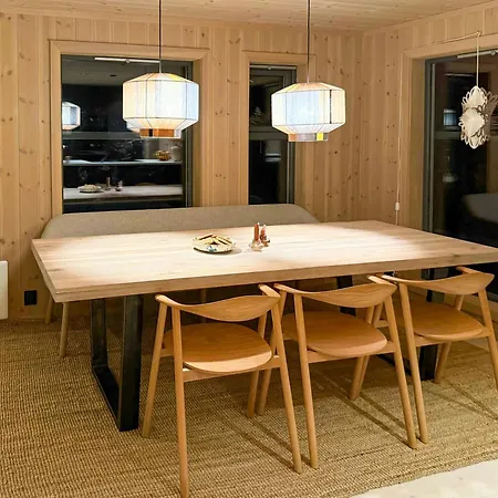 Modern With Ski-inout Near Birken Trails * Rena