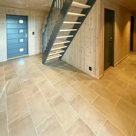 Modern With Ski-inout Near Birken Trails * Rena